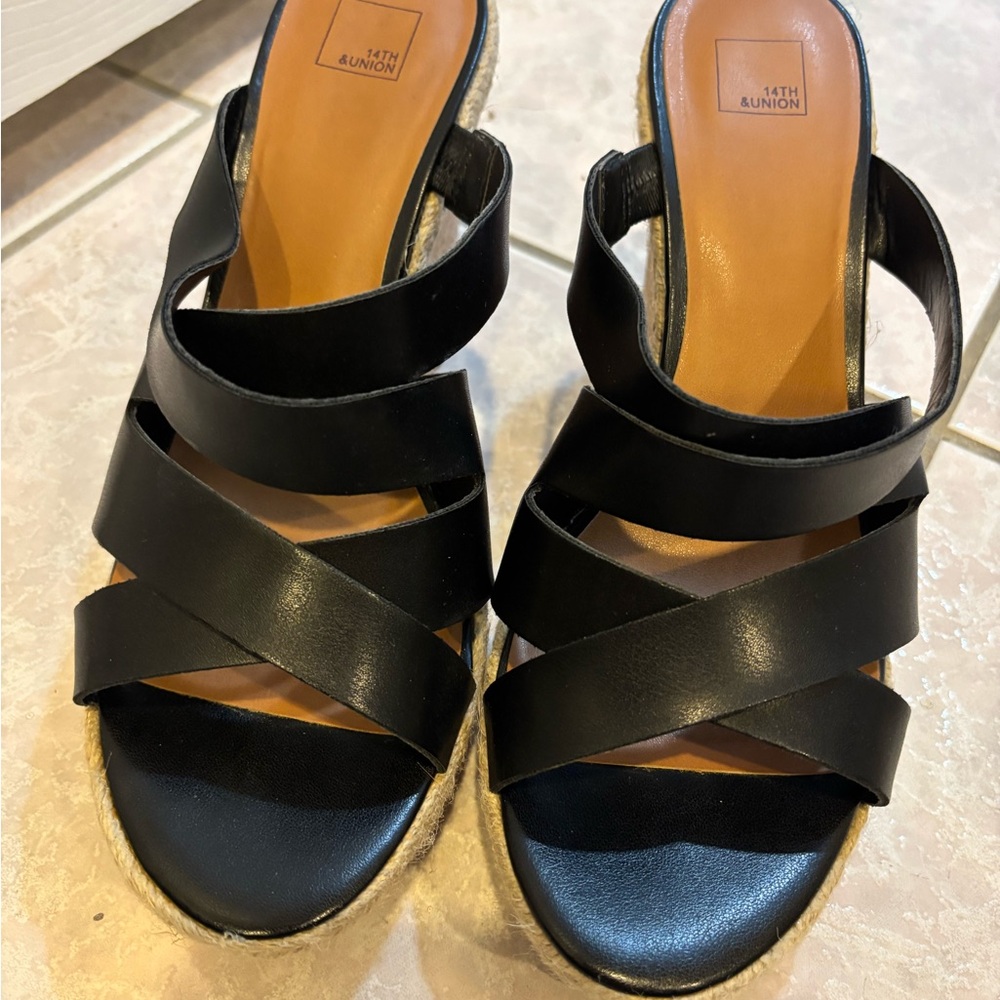 14th & Union Black Wedge Sandals